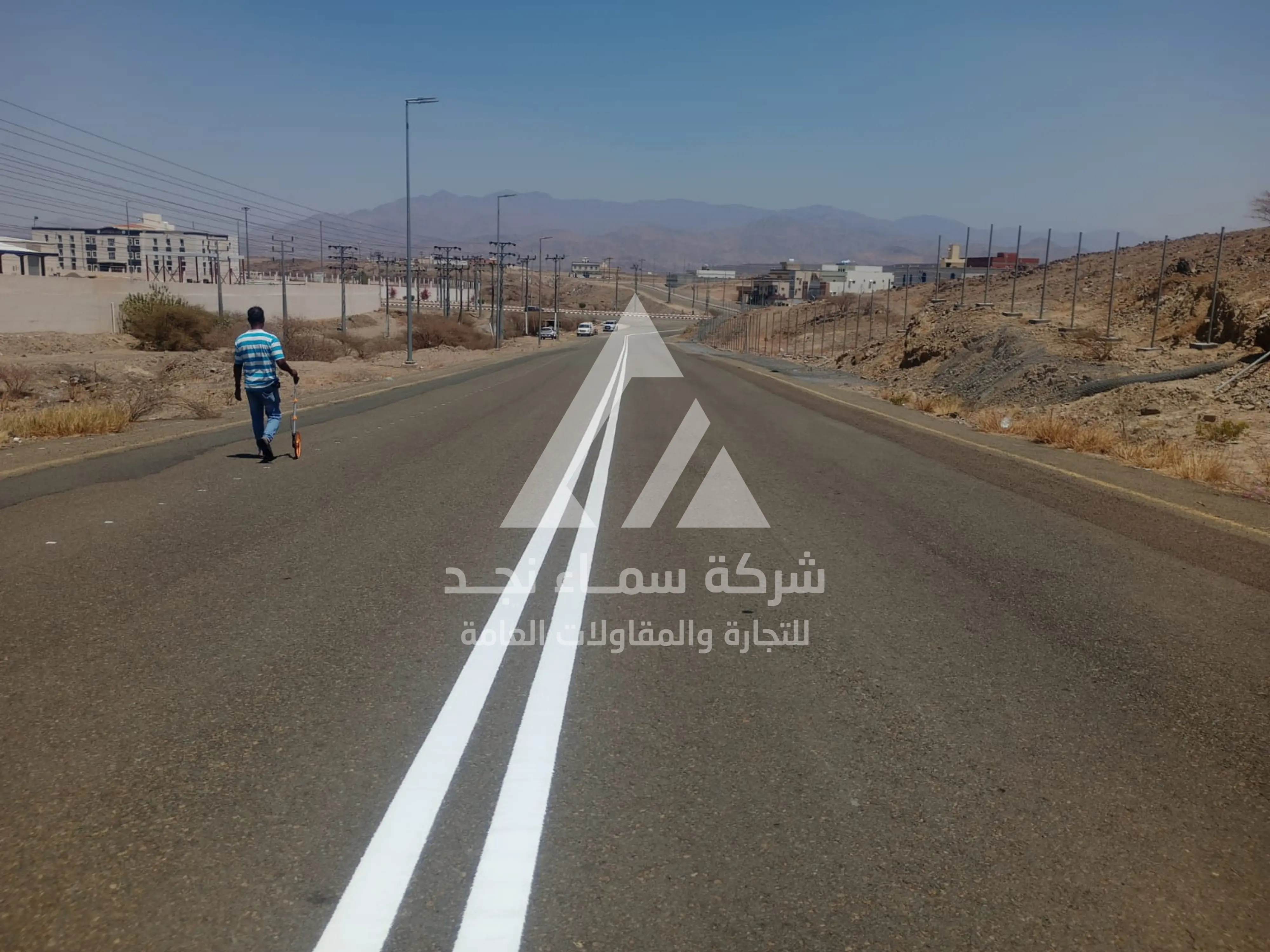 خدمات الأسفلت ورص الطرق